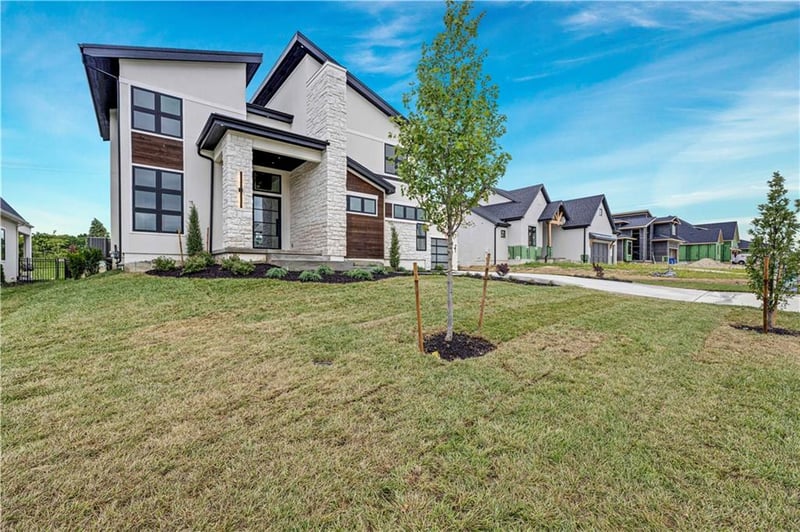 17101 Earnshaw St, Overland Park, KS 66221