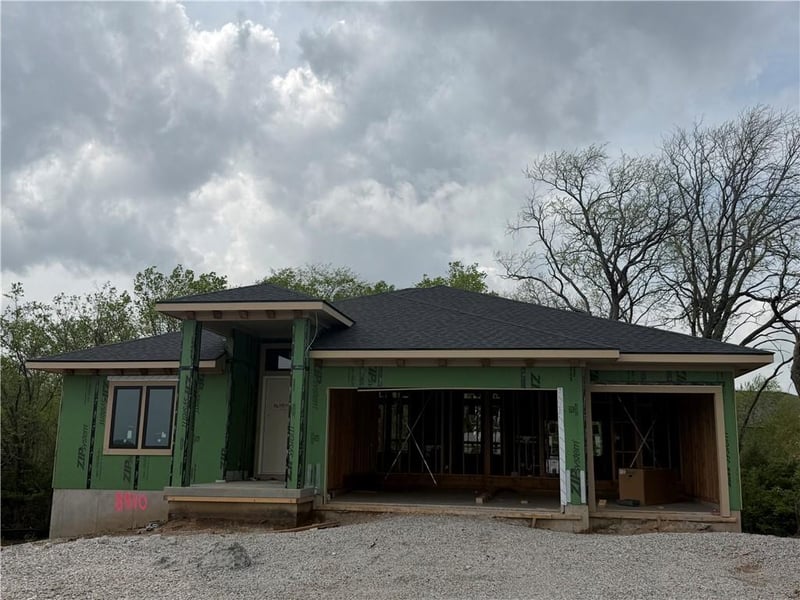 8910 Ginger St, Lenexa, KS 66227