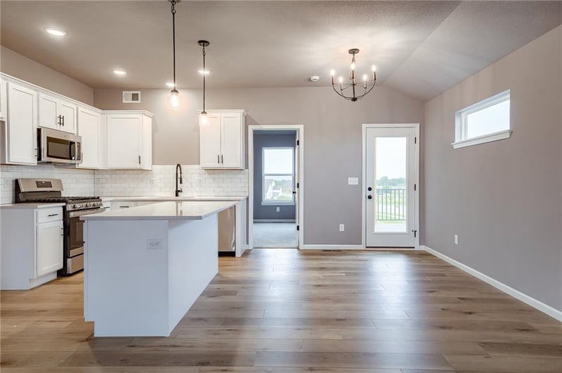 18400 205th St, Spring Hill, KS 66083