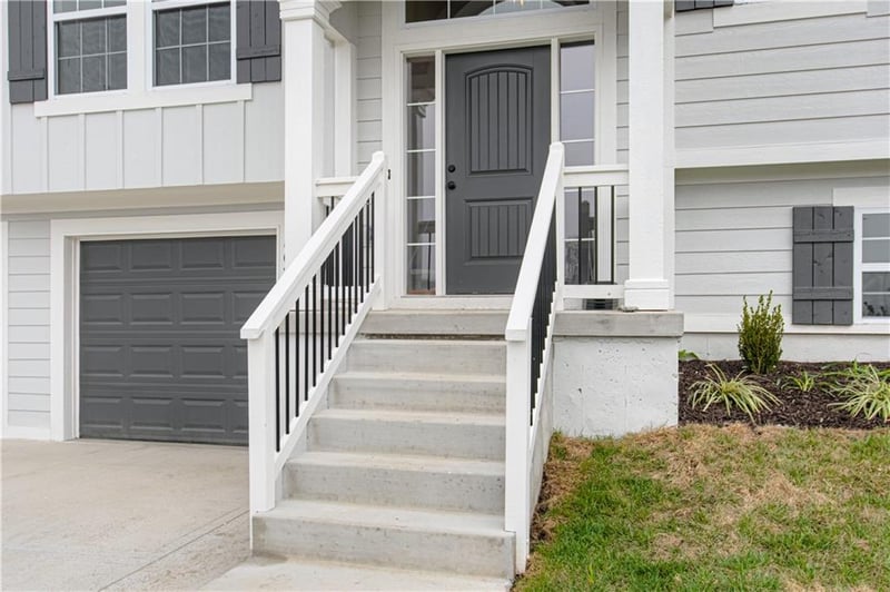 6009 118th St, Kansas City, MO 64156