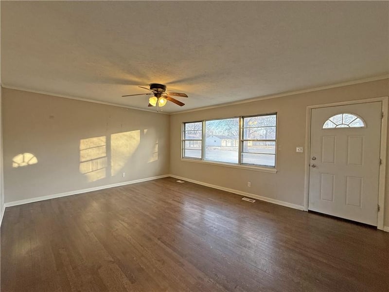 4516 112th Ter, Kansas City, MO 64137