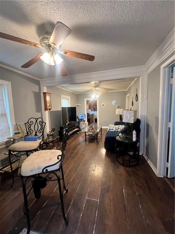 5211 Gladstone Blvd, Kansas City, MO 64123