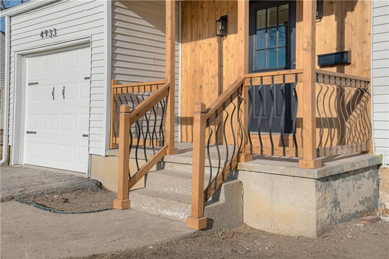 4933 Parish Dr, Roeland Park, KS 66205