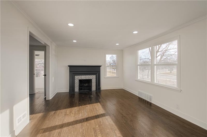 4933 Parish Dr, Roeland Park, KS 66205