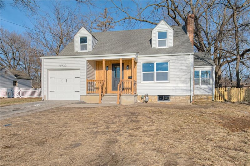 4933 Parish Dr, Roeland Park, KS 66205