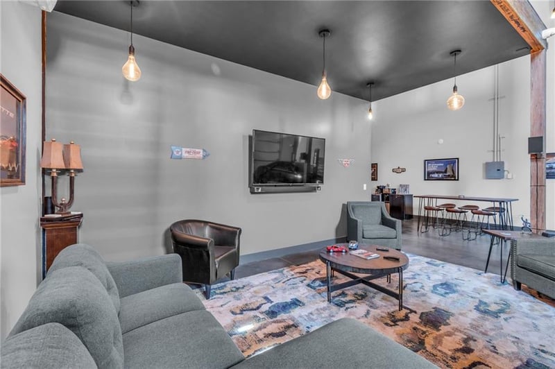 29230 83rd St, De Soto, KS 66018
