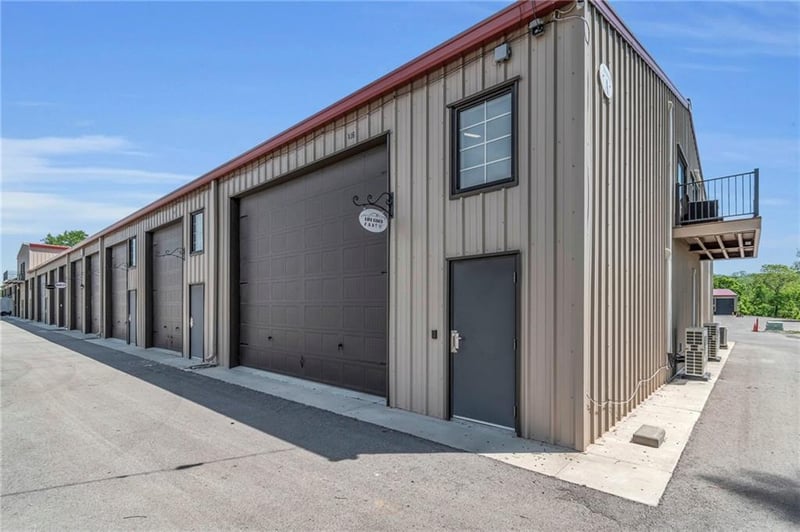 29230 83rd St, De Soto, KS 66018