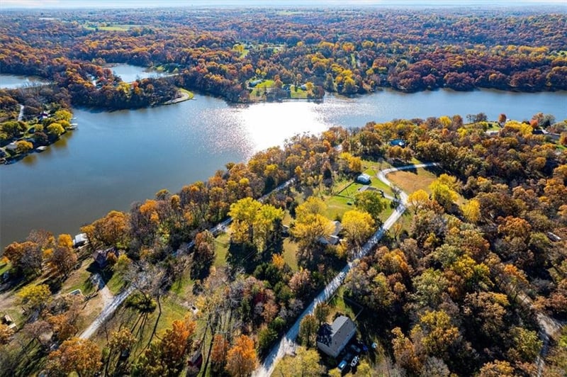 Wolfe St, Excelsior Springs, MO 64024