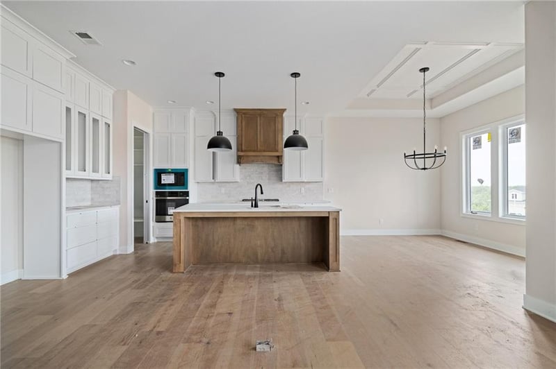 25128 141st Ter, Olathe, KS 66061