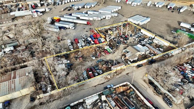 2450 Cheyenne St, Kansas City, KS 66106