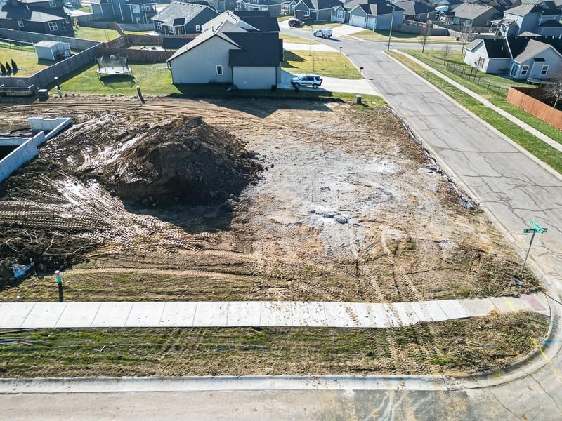 Lot 12 Stonecreek Ave, Tonganoxie, KS 66086