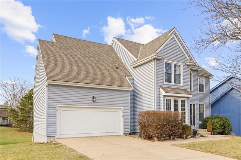 15826 Maple St, Overland Park, KS 66223