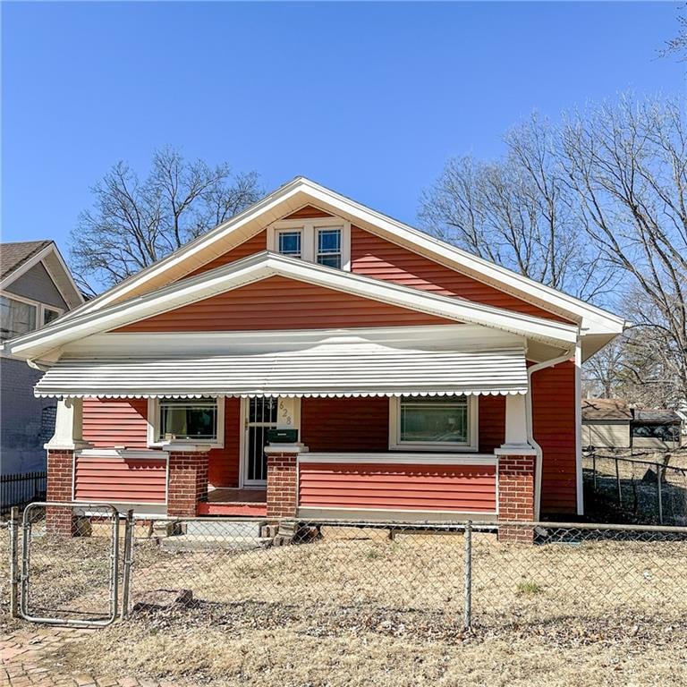 628 19th St, St Joseph, MO 64507
