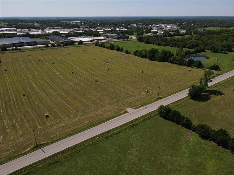 2412 Margrave 7 Acres St, Fort Scott, KS 66701