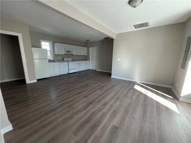 1002 9th St, St Joseph, MO 64501