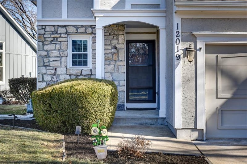 12019 England St, Overland Park, KS 66213