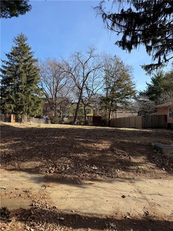 6035 Charlotte St, Kansas City, MO 64110