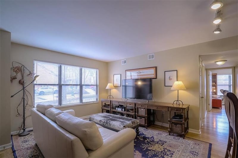 935 Washington St #104, Kansas City, MO 64105