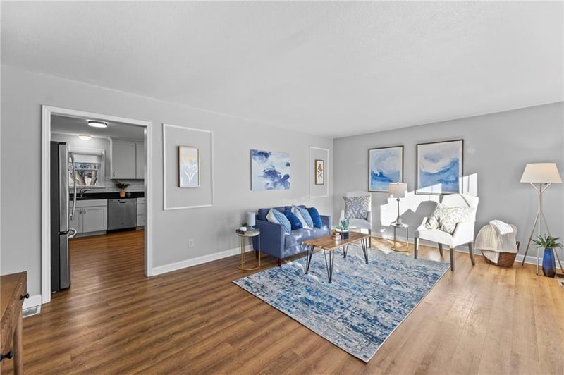 8534 Stearns Ave, Overland Park, KS 66214