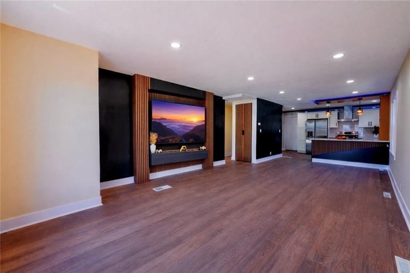 3826 Victory Dr, Kansas City, KS 66102