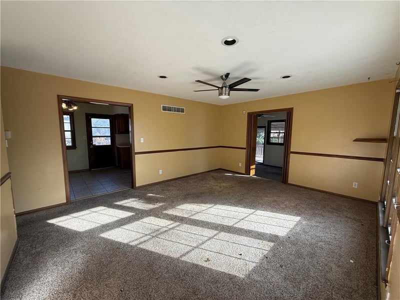 8200 104th Ter, Kansas City, MO 64134