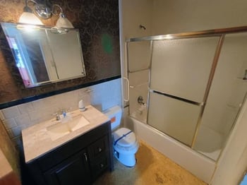 3912 E 47th Ter, Kansas City, MO 64130