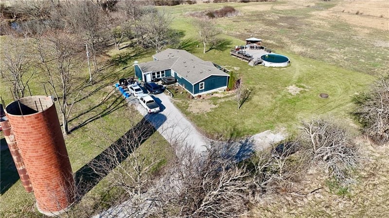14769 State Route E Hw, Adrian, MO 64720