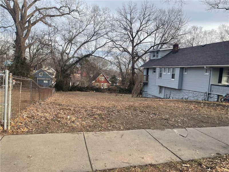 3619 Askew Ave, Kansas City, MO 64128