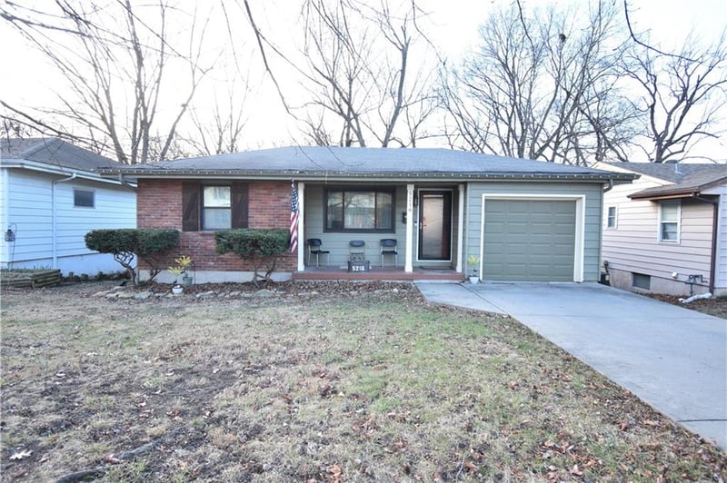 5216 Palmer Ave, Kansas City, MO 64119