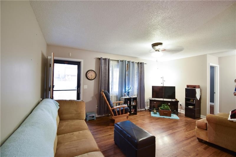 5216 Palmer Ave, Kansas City, MO 64119