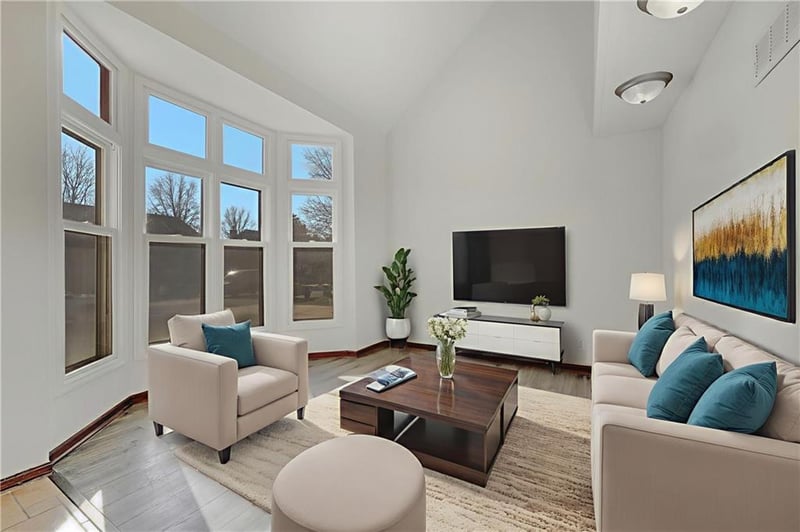 8300 148th St, Overland Park, KS 66223