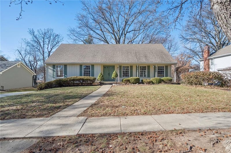 9944 Melrose St, Overland Park, KS 66214