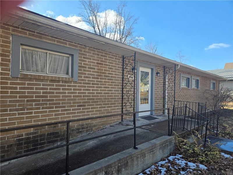 200 Ruby St, Sweet Springs, MO 65351