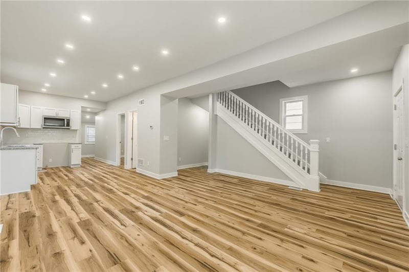 410 Kensington Ave, Kansas City, MO 64124