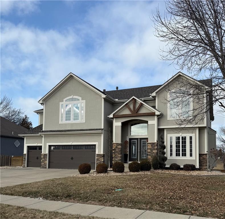 1409 SE Woodbine Dr, Blue Springs, MO 64014