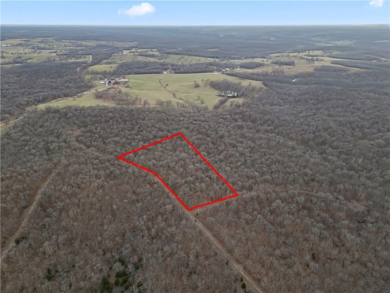 Tim Rd, Edwards, MO 65326