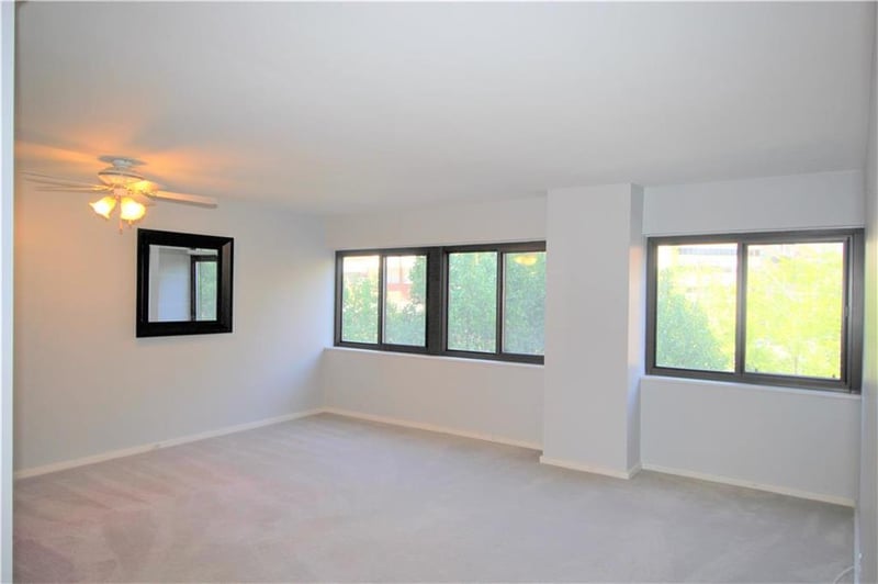 803 W 48th #302 St #302, Kansas City, MO 64112