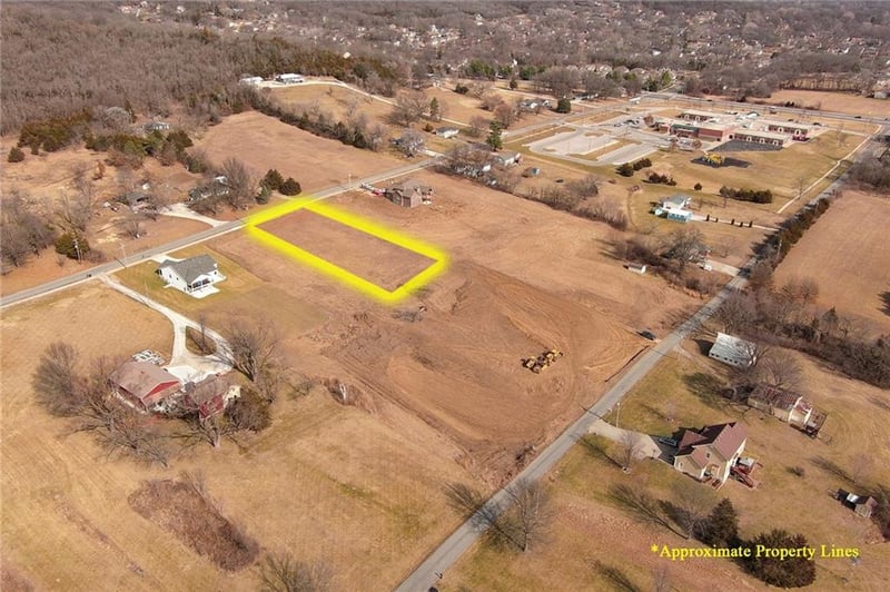 2101 Vilas St, Leavenworth, KS 66048