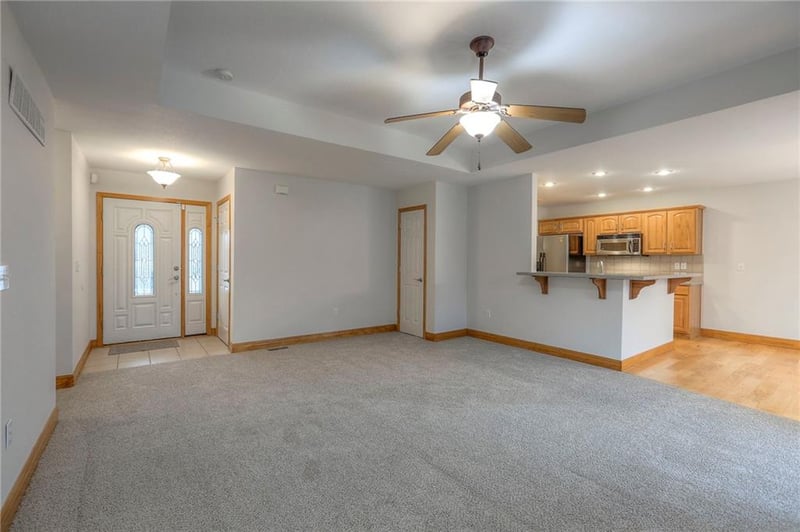 2705 Breckenridge Dr, Independence, MO 64055