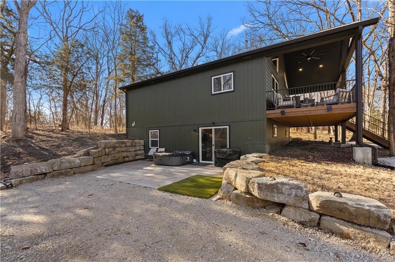 130 Fascination Ln, Linn Valley, KS 66040