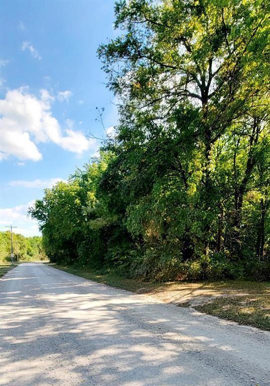 29 Eagle Ln, Mound City, KS 66056
