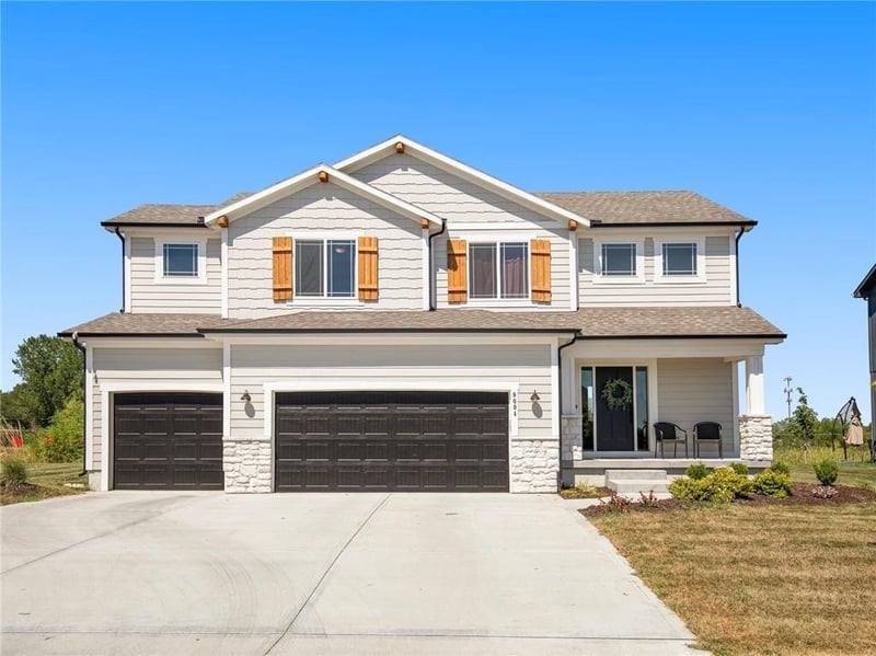 9004 111th Pl, Kansas City, MO 64157