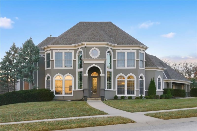 1581 Sugar Maple Ln, Liberty, MO 64068