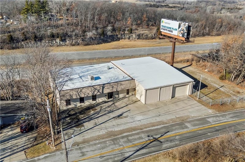 4702 Eastern Ave, Kansas City, MO 64129