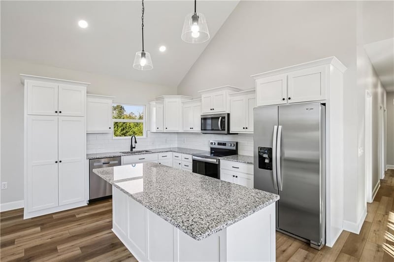309 51 Rd, Warrensburg, MO 64093