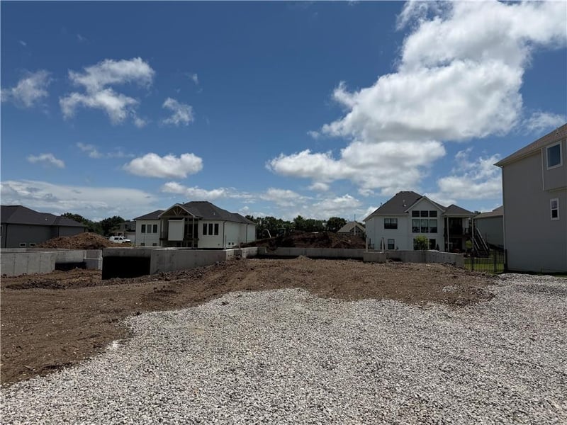 15339 161st Ter, Olathe, KS 66062