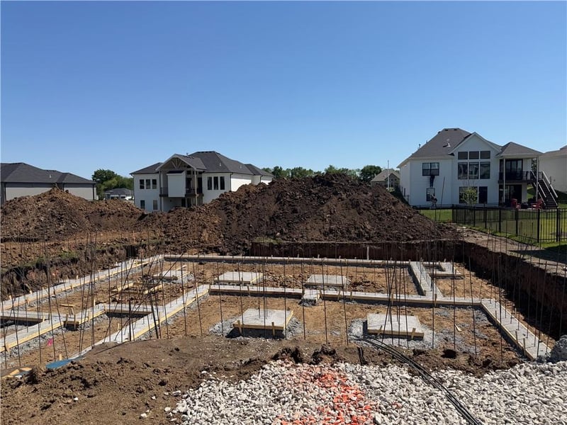 15339 161st Ter, Olathe, KS 66062