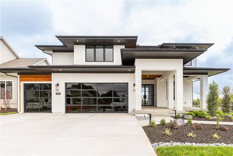 15339 161st Ter, Olathe, KS 66062