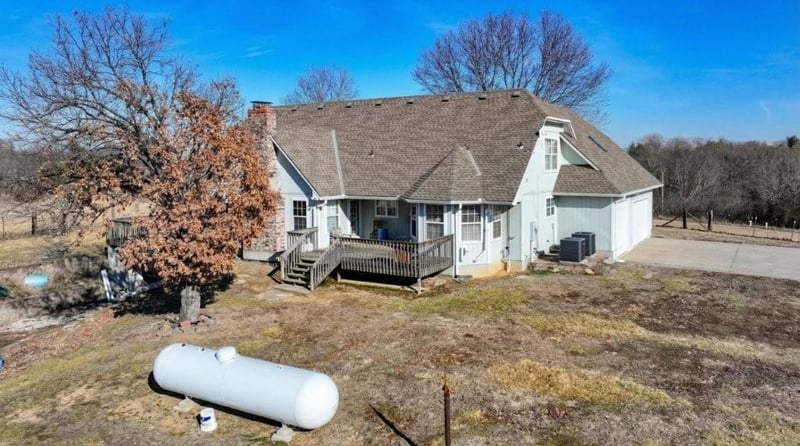 4616 N Koger Rd, Sibley, MO 64088