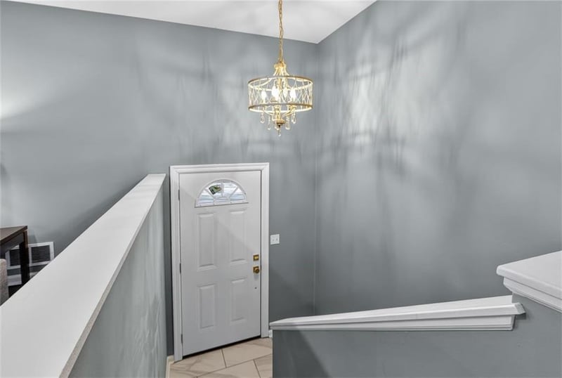 9234 Woodson Dr, Overland Park, KS 66207